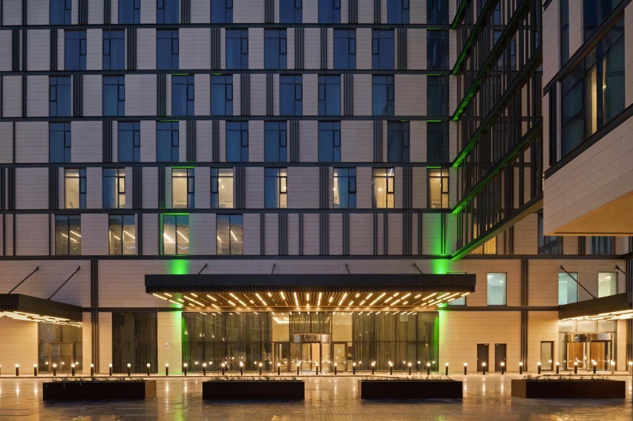 Holiday Inn Dubai Al-Maktoum Airport By Ihg Екстериор снимка