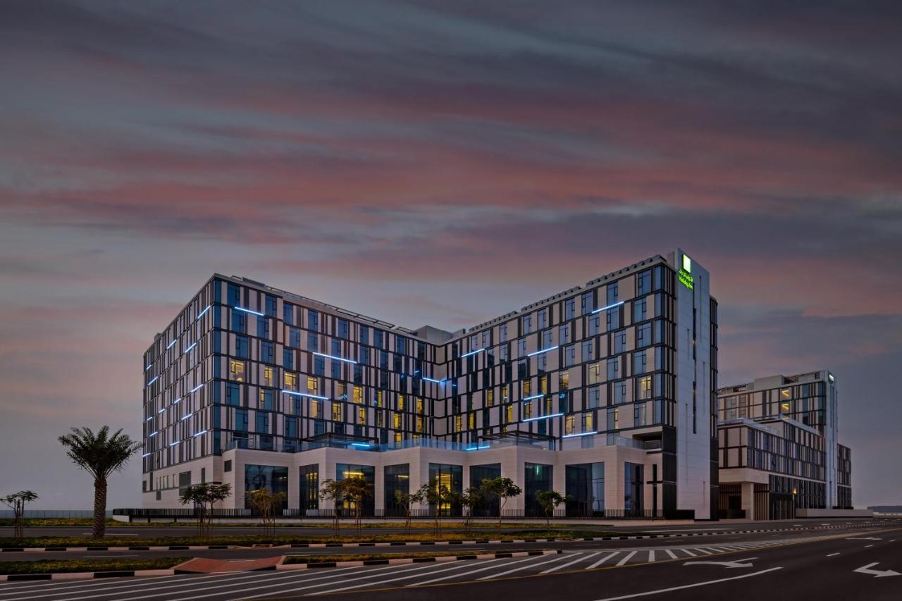 Holiday Inn Dubai Al-Maktoum Airport By Ihg Екстериор снимка